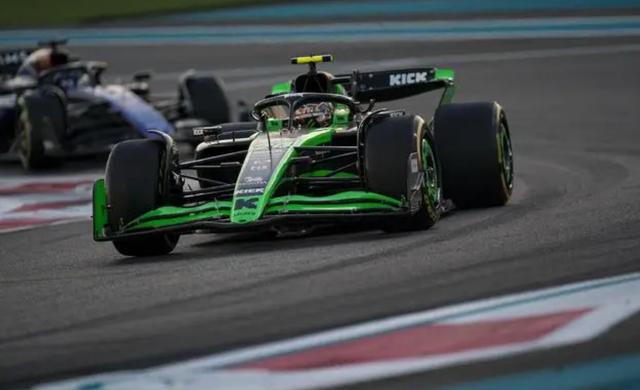 开云体育中国-迈凯伦碾压索伯车队，佩雷兹统治全场  第2张