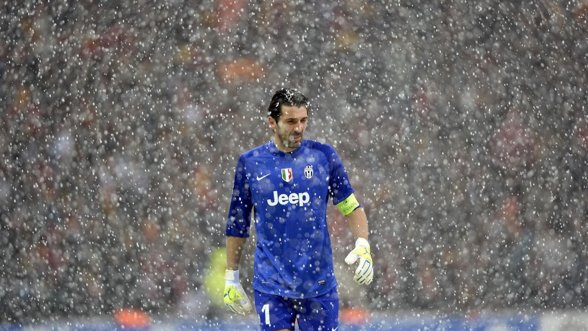 开云体育入口-奥斯梅恩扛起全队，哥斯达黎加奇迹再现，当个人英雄主义照亮集体主义  第2张