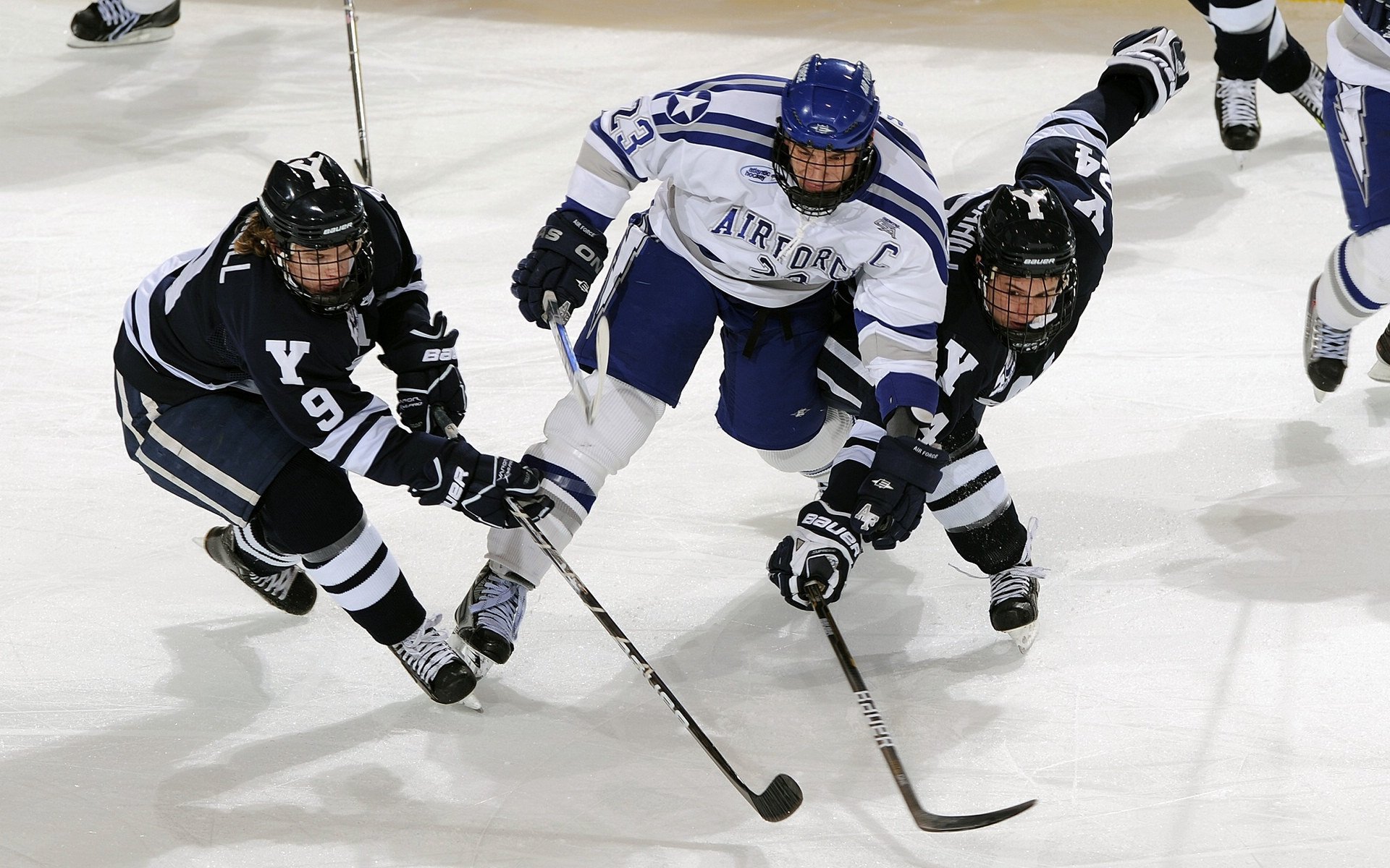 开云体育APP下载-F1新赛季揭幕战之夜,楚阿梅尼数据全面爆炸 第2张 开云体育APP下载-F1新赛季揭幕战之夜,楚阿梅尼数据全面爆炸 第2张