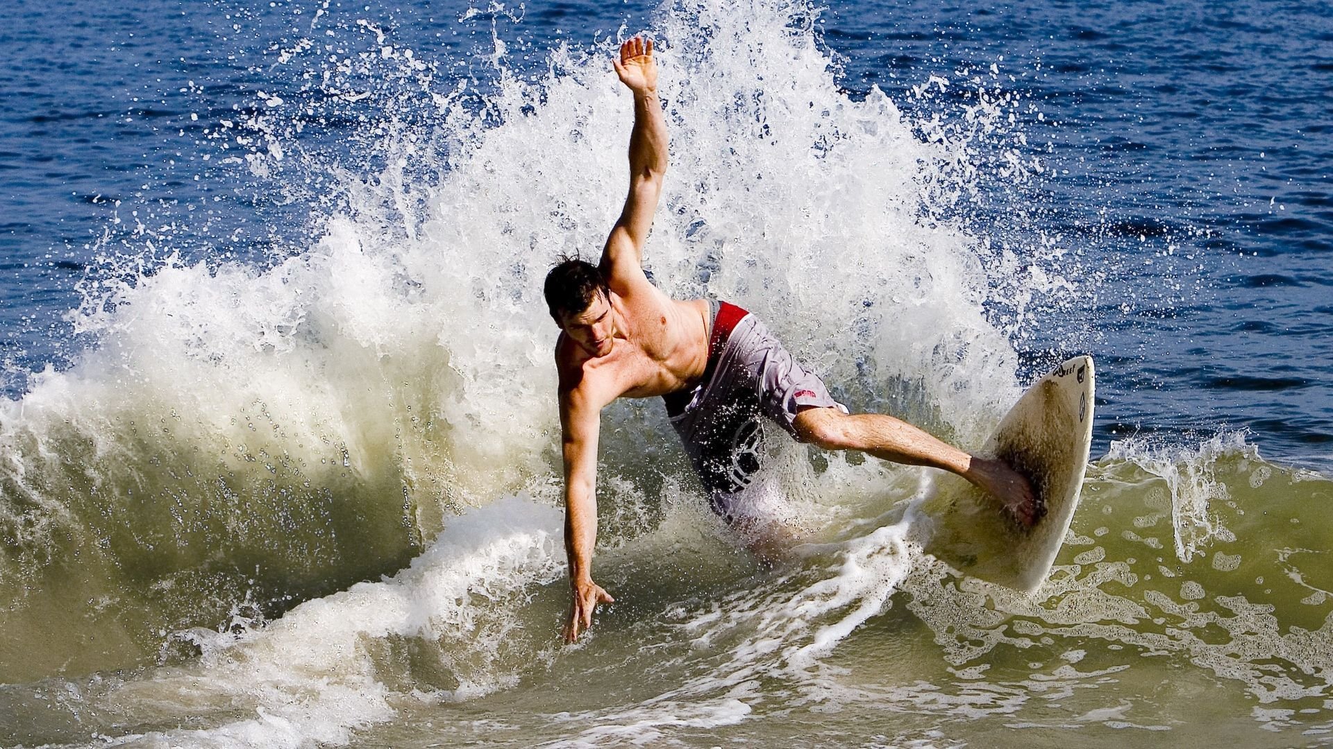 开云APP-利拉德时间，当马刺的青春风暴撞上尼卡城的致命时针  第2张